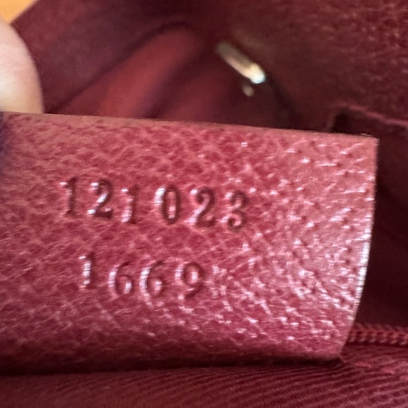 Gucci Eclipse Canvas Shoulder Bag - Picture 15 of 16